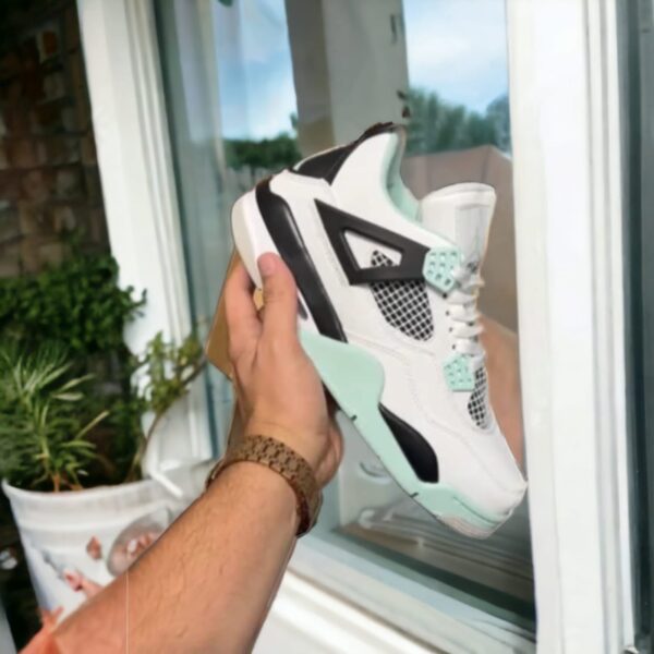 air Jordan Retro 4 Sea Foam